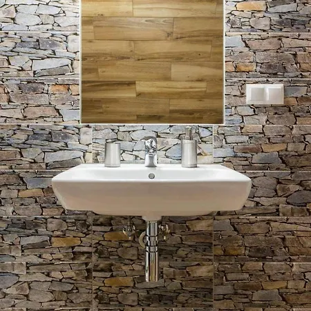 Nad Potokiem * زاكوباني